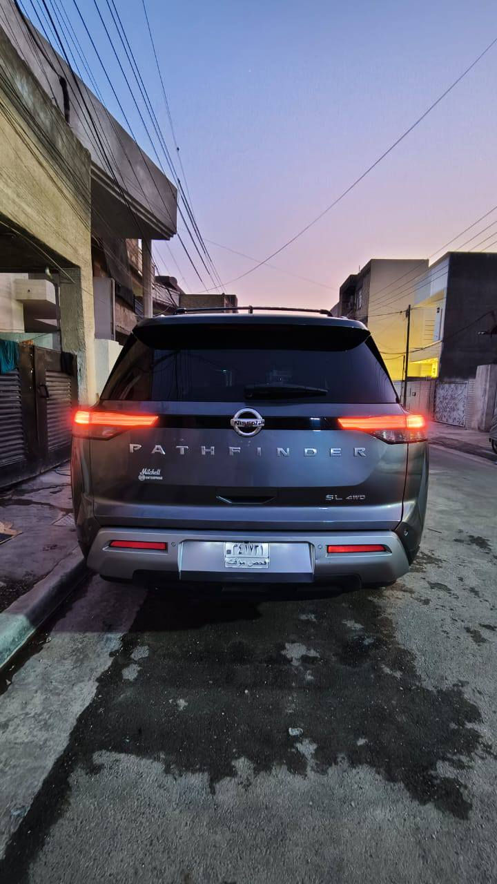 السلام عليكم للبيع او المراوس بصالون 
Nissan Pathfinder 2023  SL 4WD

عداد المسافة 20000 mile 

السعر 230$

المواصفات 

بصمة تشغيل
بصمة ابواب
تشغيل عن بعد(Remote Start) 
صندوق شفط كهربائي 
كاميرات محيطية 360°
السيارة دفع رباعي AWD
رادار امامي (تحديد مسار)
رادار جانبي (نقاط عمياء)
رادار خلفي (تحذير من الاصطدام)
حساسات امامية+ خلفية
كشنات جلد
كشنات تدفئة 
تبريد قطعتين لمس
بردات خلفية 
تحكم وضعيات القيادة...Drive Modes 
اوتو ستارت Auto Start 
اوتو ستوب Auto Stop
شفتات استيرن 
هيتر استيرن
Apple Car Play
Android Auto 
هاند بريك بصمة
اوتو هولد Auto Hold
مانع انزلاق+ABS
شاشة كبيرة لمس+كاميرا
منافذ AUX+USB
***********
