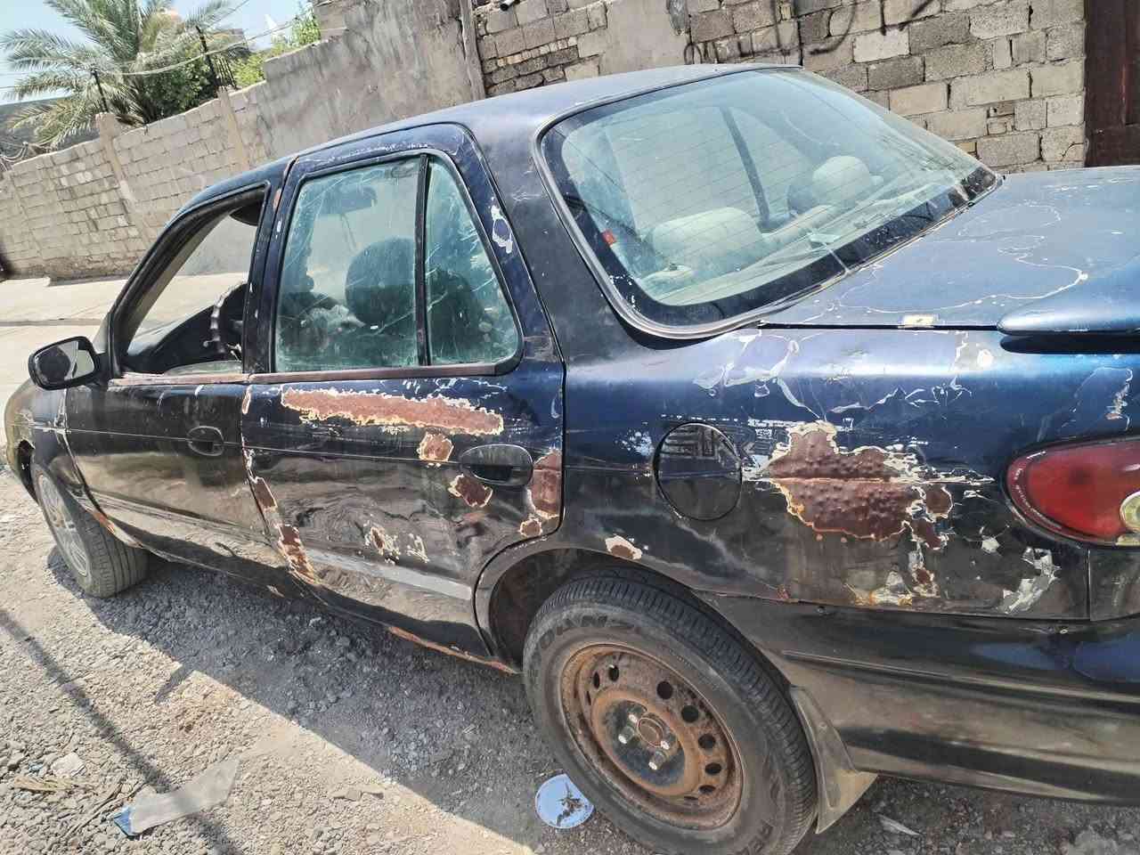 كيا سيفيا موديل 95 رقم بغداد طرف ثالث السياره كير مكينه حاويه السياره داخله سمكره عوزه صبغ وصدر مراوس النتره عادي السعر 17 وبيه مجال قليل
***********
