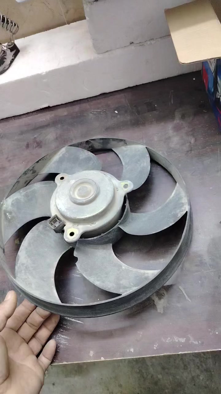 العنوان بغداد تقاطع درويش ***********
