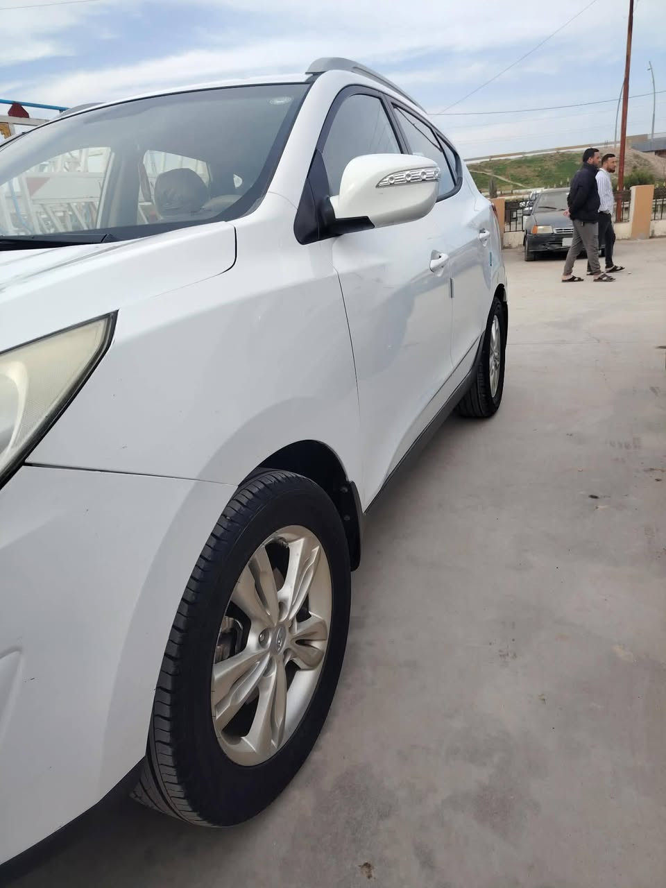 سياره تكسون السعر$140
موديل 2012
شرط النضافه 
المكان قياره  قاطع السبعاوين 
‏‪0774 085 8901‬‏
