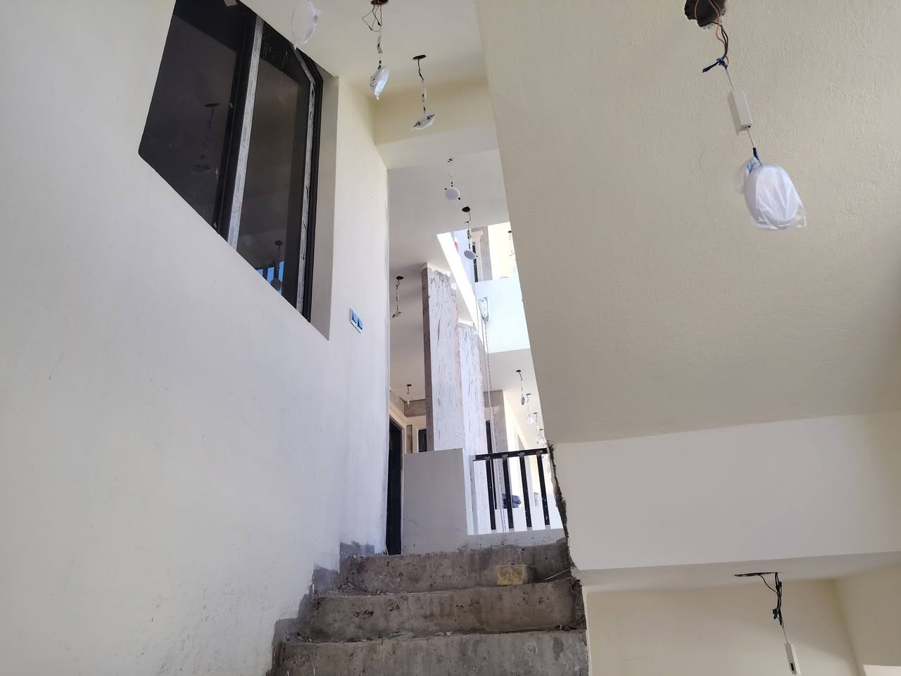 نقدم لكم أفضل خدمات الكهرباء الحديثة للبيوت والمشاريع:أفضل
🏠 تأسيس كهرباء جديد كامل
💡 إنارة حديثة (سبوت لايت + بروفايل ديكور)
🔧 صيانة وإصلاح الأعطال الكهربائية
⚡ فحص وتعديل الشبكات الكهربائية
🏡 شغل نظيف وسريع وبأسعار مناسبة
📍 نغطي جميع المناطق
📞 للحجز والاستفسار: ***********
