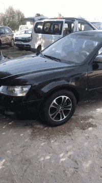 سوناتا موديل 2008 مكينه 2400 كير خير من الله سياره أحله من الصوره  فول موصفات بيه جملق الي من يم السائق مصبوقه حزام السياره اريد مراوس بيع  90 او بيه مجال ***********
