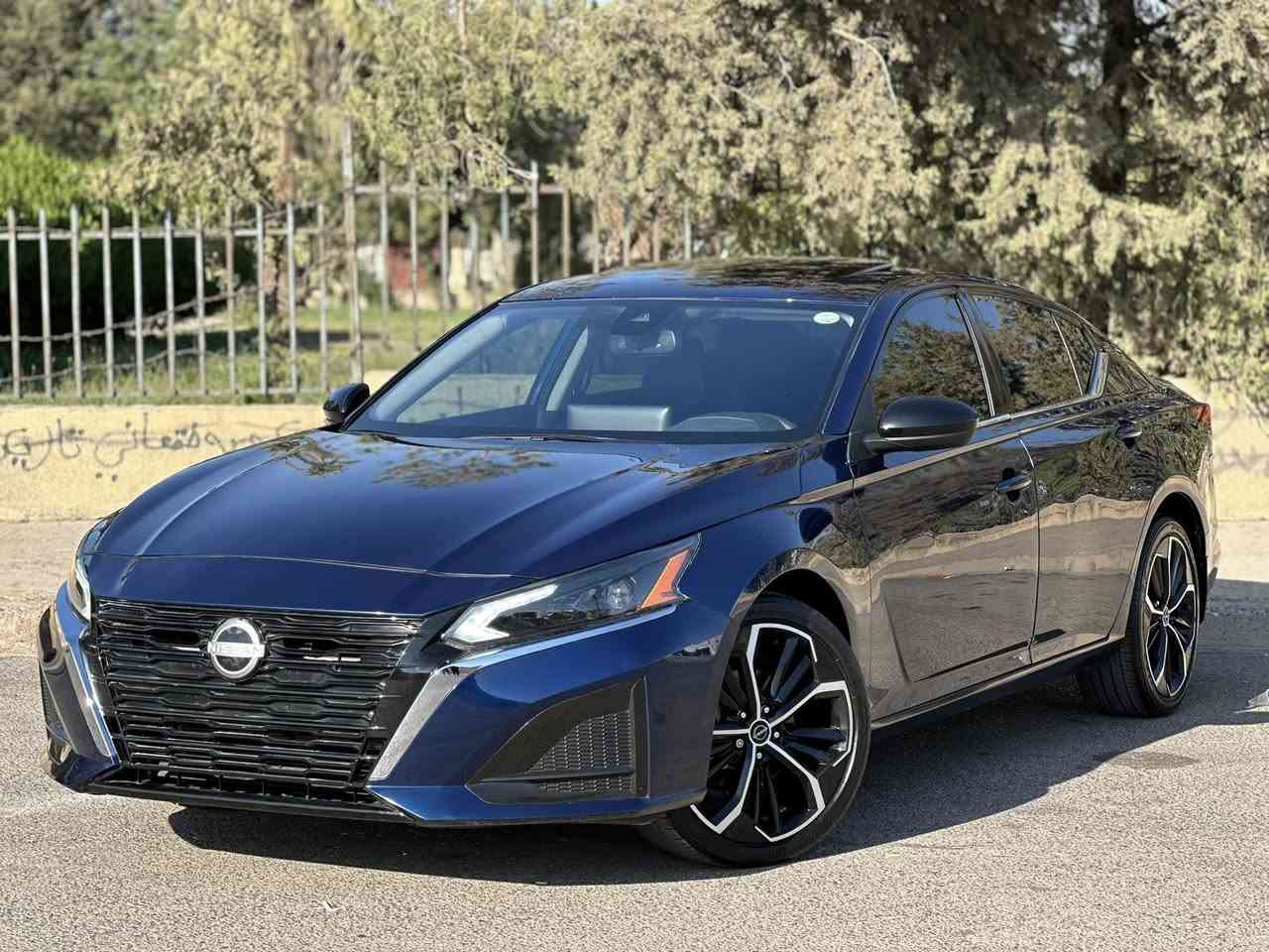 altima 2023 SR plus
‎التيما بلس  SR   ***********
‎سلايد کشن جلد کشن کهربائی شاشە کبير حساسات رادارات ۳٦٠ درجە  رادار خت مسار تبريد مرکزی  فول فول
سيارة بيها صفحة مال سايق صبخ بس اثر شخت و بنيت سبخ مكان سيارة اربيل بدون رقم تترقم اقليم كردستان 
----------- 
نيسان ئالتيما ٢٠٢٣ SR فوول سلايد شاشە گەورە کاميرە کشن جلد کشن هيتەر کشن کارەبايی برێک بەسمە شەغالە تەبريد مەرکەزی رادار هەساس کاملە  بەس ٥ پارچەی سبوخە بێ ژۆرێ بەشەرت گێرو مەکينە بەشەرت سەيارەکە کامل و جاهزە
