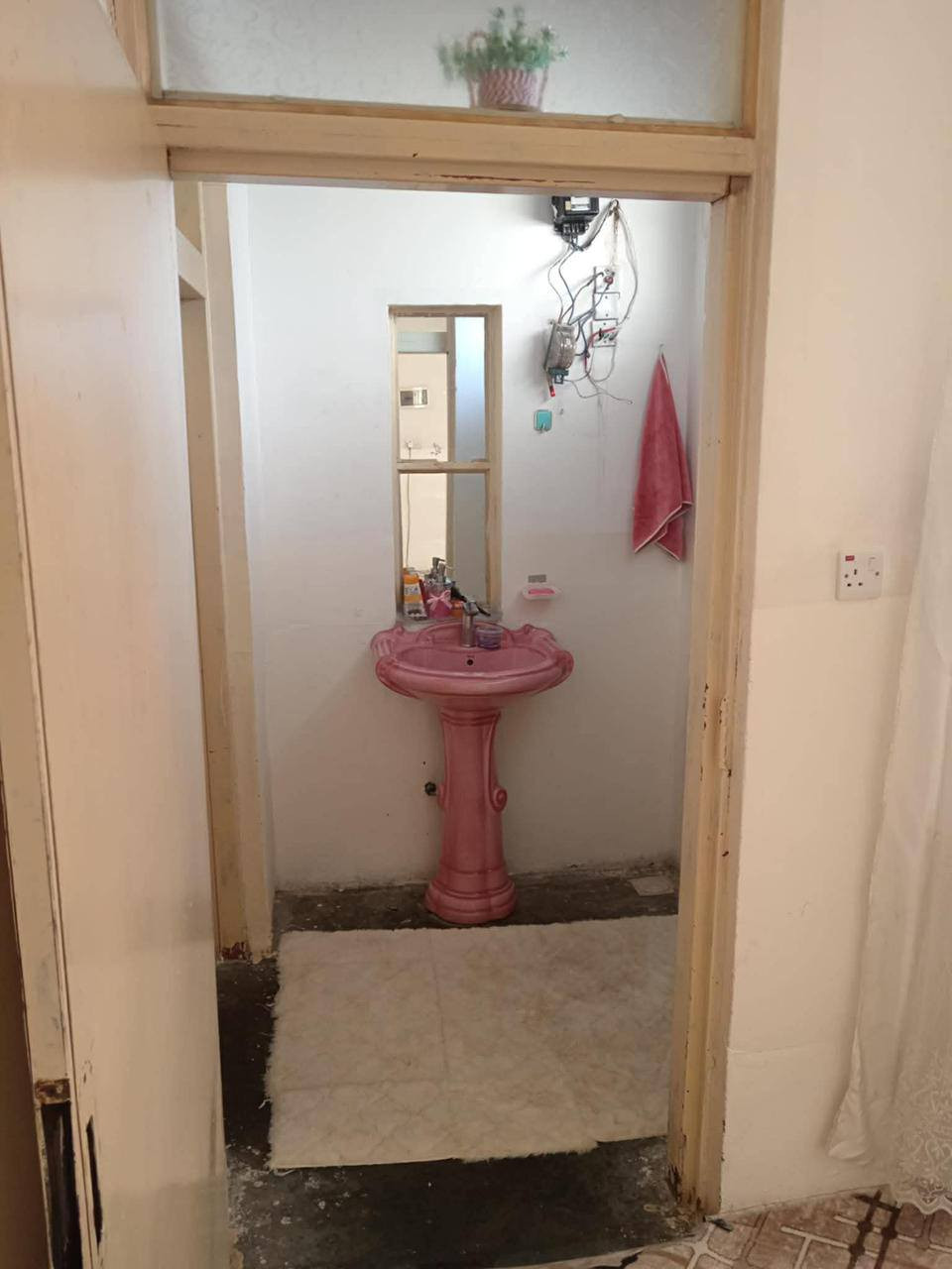 هــــــــــات هـــــــــــات هــــــــــــات 🌷

نــــرخــــیــــمــــان دابـــــــەزانـــــــــــد 🏌

ئـەم خـانـووە بــــــۆ فــــرۆشــــــتـــن لــە گـردەگـۆزینەی کەلارەوە گـەڕەکـی کـوڵەجـۆیـیەکان ڕوبەری 127م۲ لەسەر پانی دکـتـی بـۆ کـراوە نـزیک جـادەی قـیـرە🏃

نــــرخــــی 240 گــەڵا و  معامەڵە 👉👉

ز.م*********** ئـــــــــەیـــــــــوب عـــــــقـــــــــارات🙋🙋
