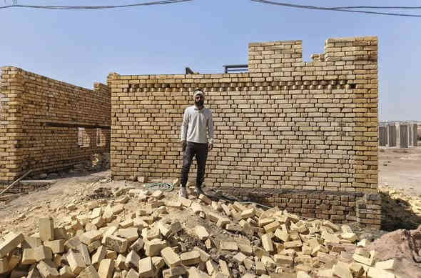 ***********
يالله خلفه بناء شرط درجة اولى 
نشتغل داخل الناصريه بناء شرط النضافه ومهندس 
اتصل عله رقم او واتساب ***********
مكطوعه ويوميه وكرسته وعمل
