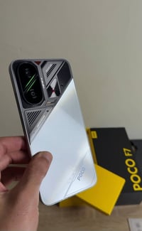 بوكو F7 • ٥١٢ • ١٦ رام