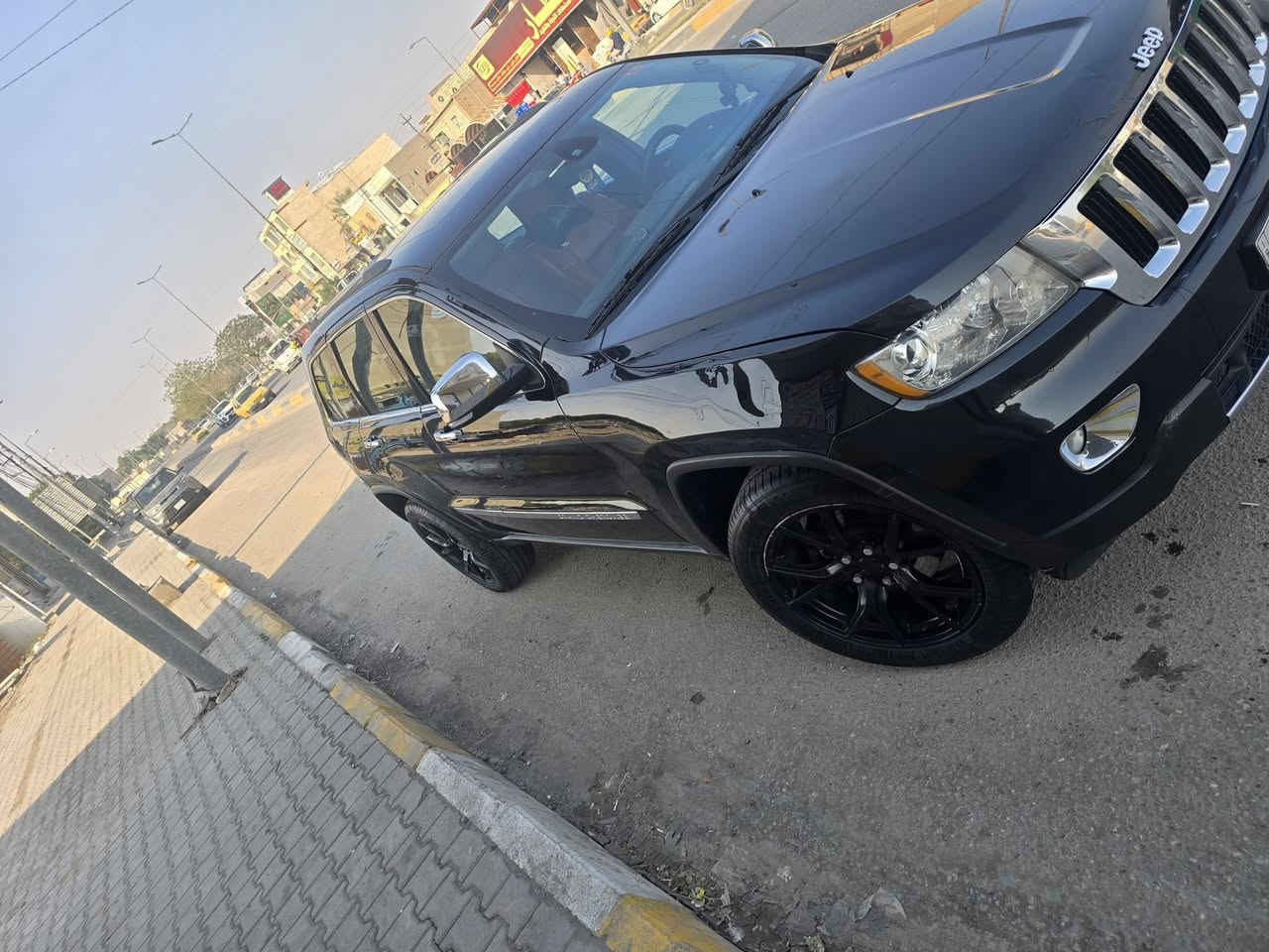 رمضان كريم 
جيب موديل ٢٠١١ كلين فقط بارد بالباب عكس السائق اوفرلاند يعني الفول مواصفات
 بانوراما جكات تصعد وتنزل كشنات الامامي تدفئة وتبريد الكشن الخلفي تدفئة استيرن تسخين خزن ميموري مري قلاب وهواية مواصفات بعد يطول ذكرهن
هوك خلفي بلادي شادلها طابوكه جديده 
السيارة في كربلاء
السعر 158 
للاتصال ***********
