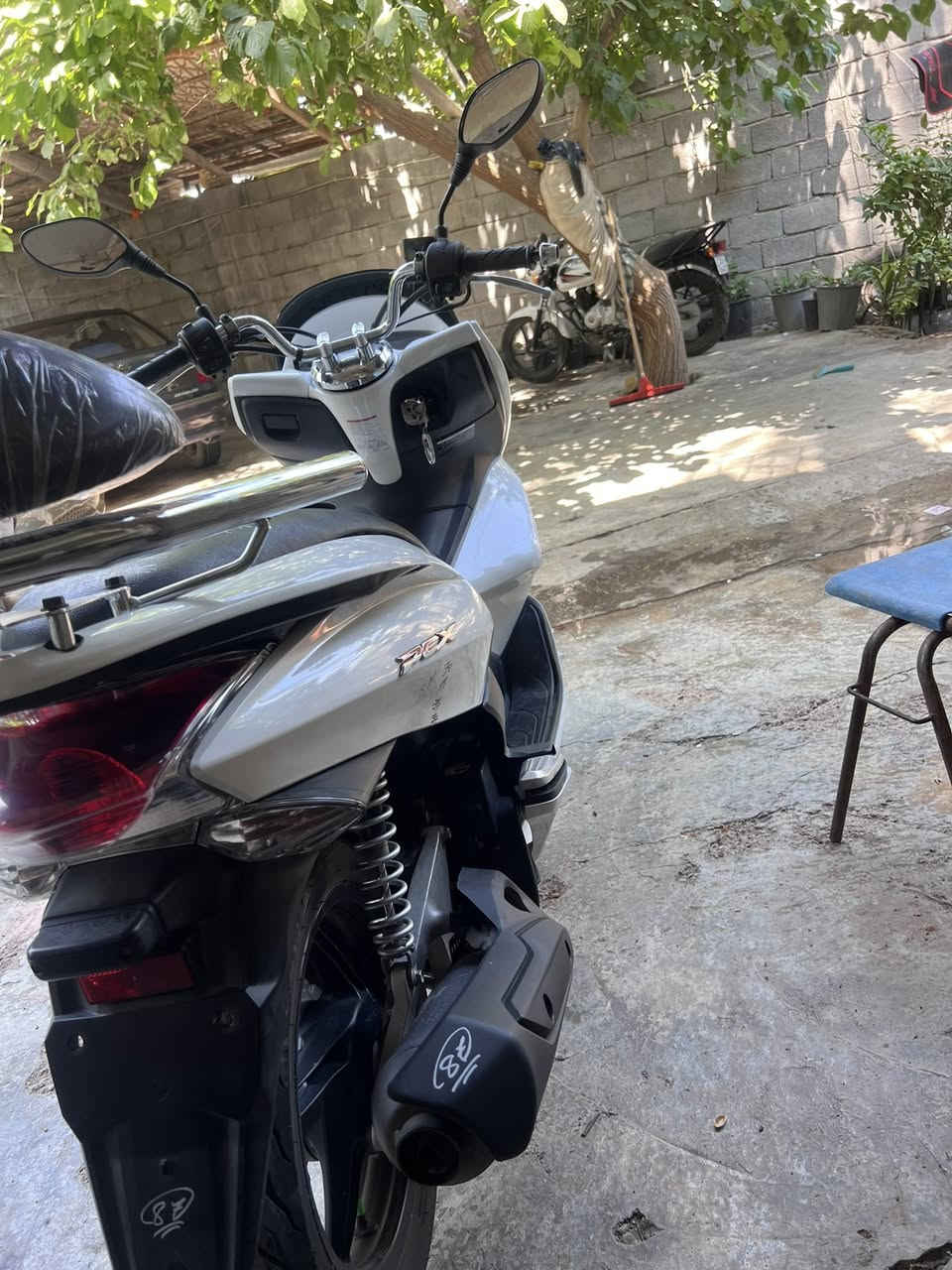 سلام وعليكم مرخصت مدير لكروب وعضاء محترمين بي سي اكس جيل اول لبيع دراجة خير من الله محرك 125شاصي jfماشية 51الف دراجة موضحة بل صور او مقطع عنوان ديالى بعقوبة الستفسار ع رقم تالي ***********
