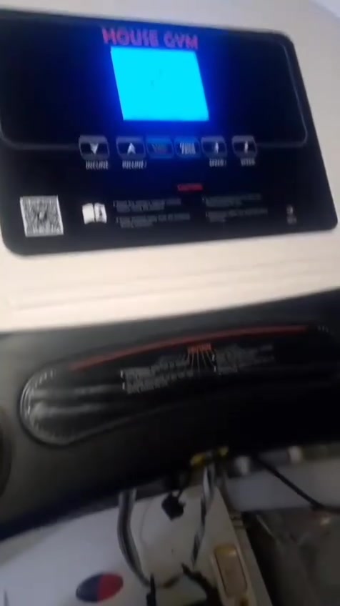 جهاز جري استخدام منزلي نضيف جدا وزن يتحمل ١٦٠كيلو بي حزام تكسير شحوم تدليك جسم كامل موصفات مبي ثري سماعات بلوتوث العنوان بغداد السعر ٢٧٥
***********.
