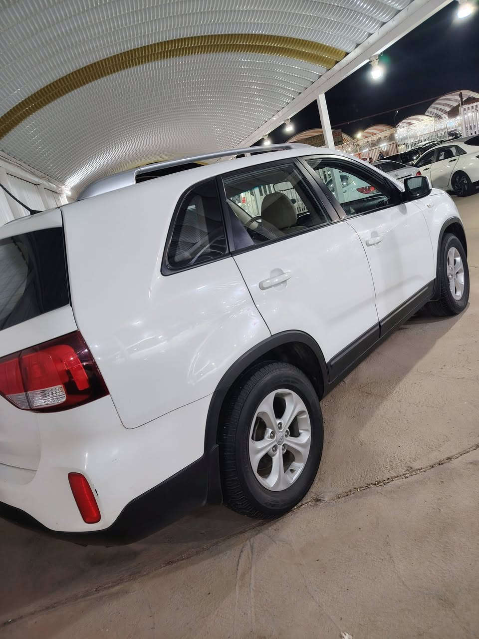 سيار مكفوله
مكينته 2400
سيار بسمي شرط مداور وكاله حاظر 
سعر ١٥٥ بيه مجال 
موبايل ***********
