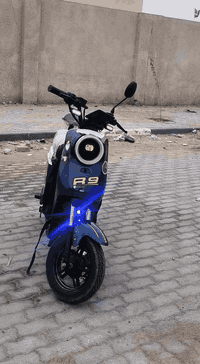 سلام عليكم دراجه للبيع مواصفات معروفه r9دراجه فول بطاريات جدد كلشي بيه جديد دراجه بل بصره شط العرب باب الهوى
السعر475وبيه مجال لشراي 
الرقم***********
