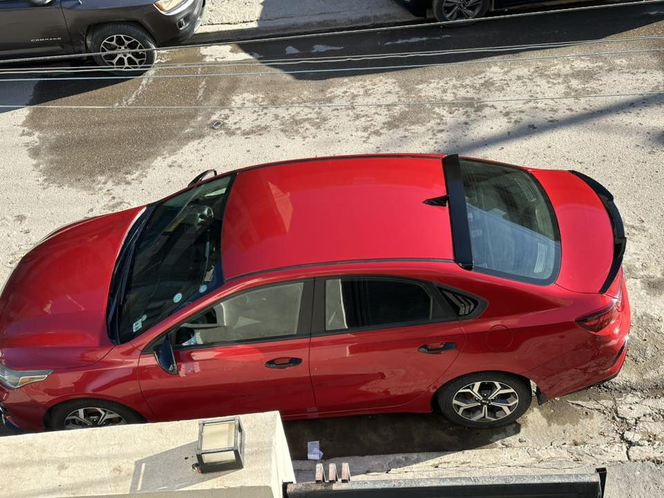 سلام عليكم للبيع كيا فورتي رقم اربيل الجديد
موديل ٢٠٢١ وارد امريكي احمر

 ماشيه ٩٢ ميل السياره نظيفه كلش بدون اي نقص

حادثه جدا بسيط شويه بل جاملغ الامامي الايمن مصبوغ ومبدل بدون دواخل ولاايرباك  كير مكينه تبريد حداديه كله مكفوله تخم تاير كله جديد مواصفات نص فول رقم اربيل تحويل او وكاله  

نص مواصفات

يوم العنوان بغداد السيديه 

السعر ١٣٥ وبيه مجال بيع او مراوس

للاتصال *********** 

صور الحادث موجوده بالاعلان
