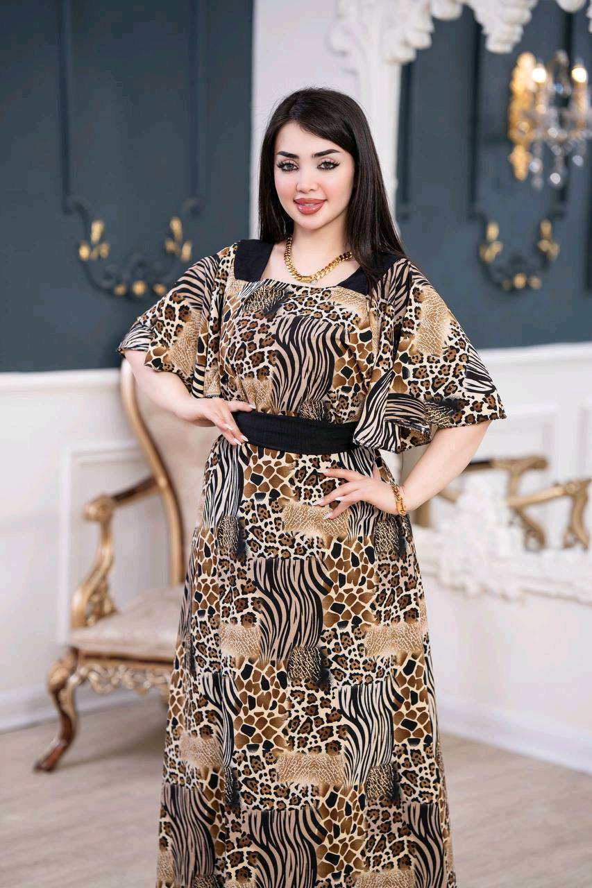 أناقة البيت في "دشداشة الكريشة" 🌸
خامة باردة ومريحة، قياس (Free Size) حتى 85 كيلو.
الجودة مضمونة وشرط الفحص عند الاستلام
#ملابس 
#ازياء_نسائية