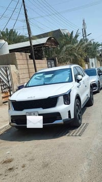 سورنتو 2025 ماشية 13500الف  2 كاميرا  كشنات جلد  بلادي حار بارد  كشنات...