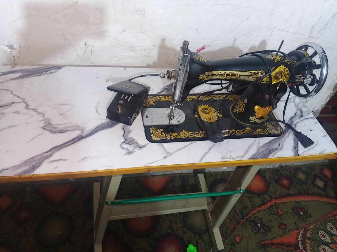 السلام عليكم ماكنة خياطه جديدة مستعمله قليل 
بغداد الرشاد ***********السعر 75
