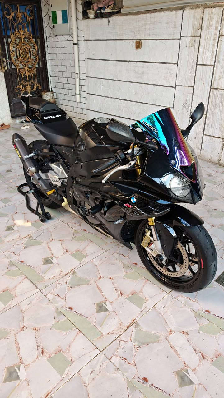 للبيع BMW s1000RR 2011 محدث 2014
دراجة وارد ياباني جديده 
كل نقص ماكو محرك كير شرط طك كارتون مكفولة من كلشي السعر ورقه 65 دراجة بدون رقم مكاني كركوك للاتصال ***********
