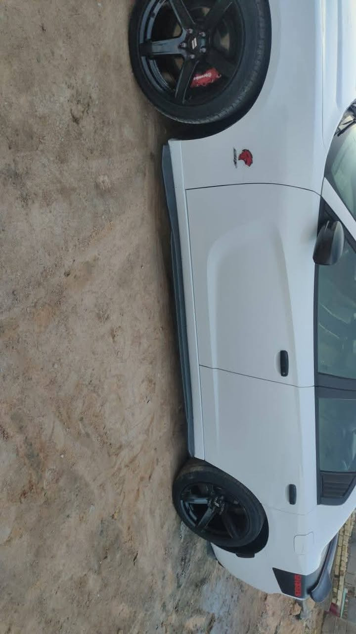 السلام عليكم جارجر ٢٠١٦ مرمزه٢٠١٧ فول مواصفات احله من الصور سعر١٦٠وبيه مجال التفاصيل أكثر انتصل ودلل ترهم امراوس حسب القناعه ***********
