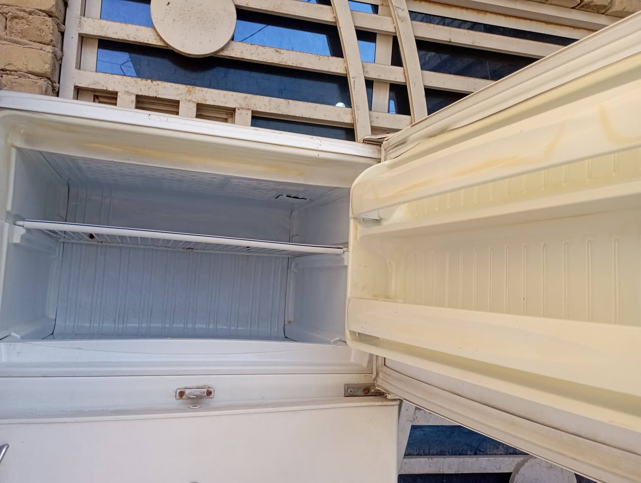 ثلاجه للبيع بيه عطل ثقب بلفريز  وكسر حديده الي بالباب يحتاج تبديل سعر 35 وبيه مجال


**إذا كنت صاحب هذا الإعلان وتريد حذفه لأي سبب، رجاءا أرسل رسالة إلى الدعم الفني**