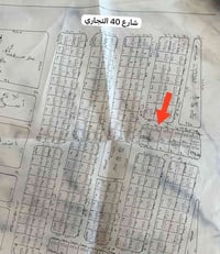 ١٠٠م • شارع ٤٠ التجاري • للبيع