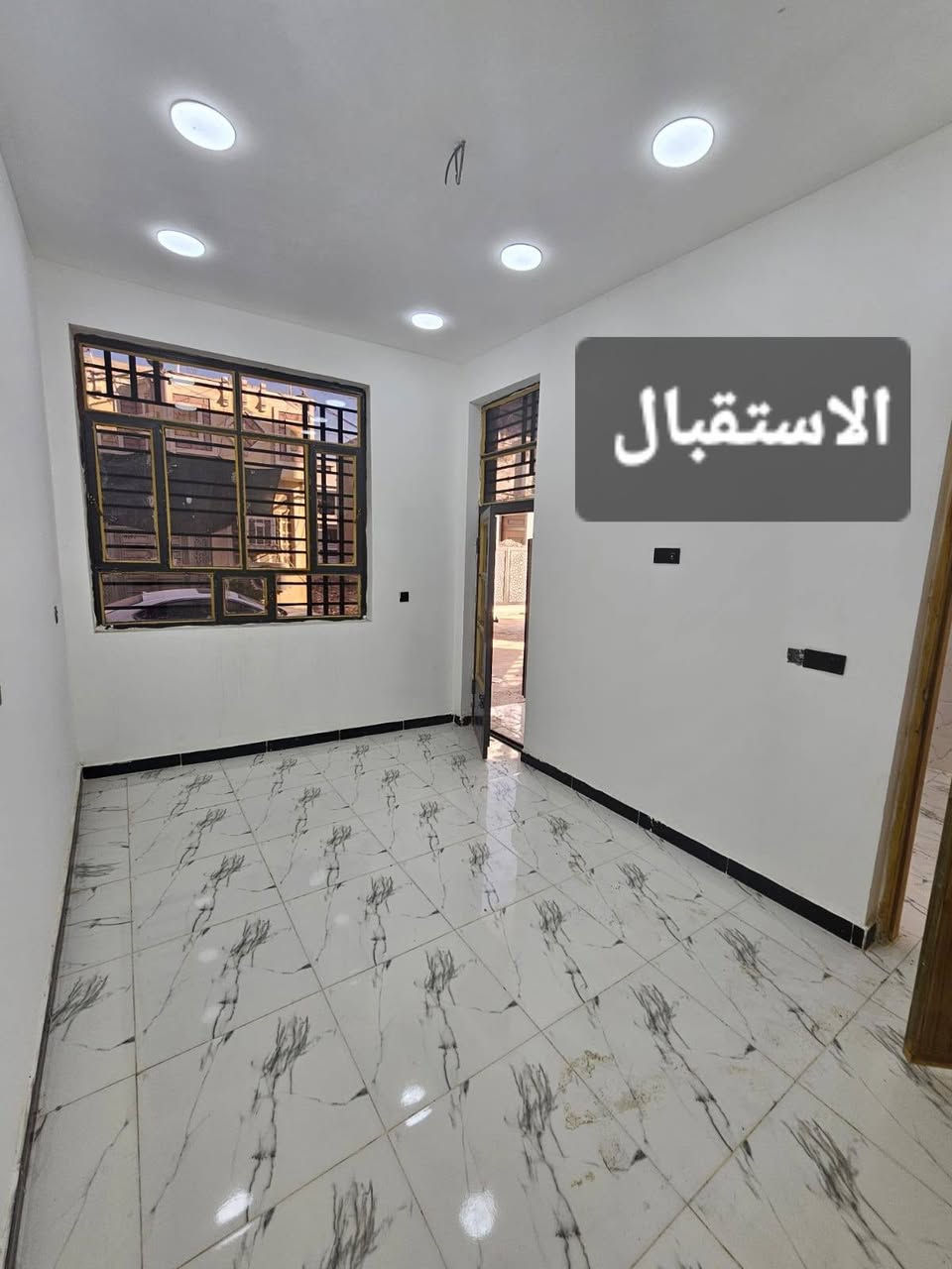 دار ٦٥متر ركن للبيع / جديد غير مسكون
ألف عافية الي يصير من نصيبه 
البيت بناء مال جناي مو تجاري 
مدخلين للبيت / رافت ٩٠سم / كل الجدران ٩ انج 

( شارع سليم دروش/ قرب اسواق النبأ العظيم ) 📍

البيت يحتوي على

٣ غرف نوم 

 استقبال 

 مطبخ 

٣ صحيات 

مخزن 

السعر معقول وللتواصل *********** ابو ليان
