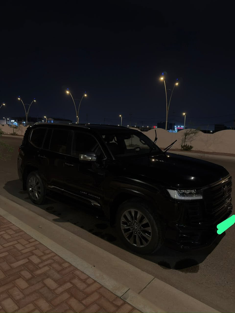 لاندكروز 2023 VXR فول 1/1 بسعر مناسب
رقم بصرة تحويل مباشر 

ماشيه 80 الف / كم 

مغلفه السيارة ppf مكفولة من كلشي ماعدا pdr باب خلفي للسايق كد شبر فقط 

توين تيربو السيارة 

السيارة فول مواصفات للأخير اعلى شي :
رادار امامي خلفي 
تنبيه اصطدام 
تثبيت مسار 
سياقه ذاتيه 
داتا شو 
جكات
الكراسي الخلفيه كهرباء 
الكراسي تدفئه تبريد امامي خلفي 
5 كامرات + ستيرن كهرباء 
وغيرها من المواصفات المعروفه 

مكان السياره البصرة 

السعر : 730 وبيها مجال بسيط للشراي 

للأستفسار : ***********
