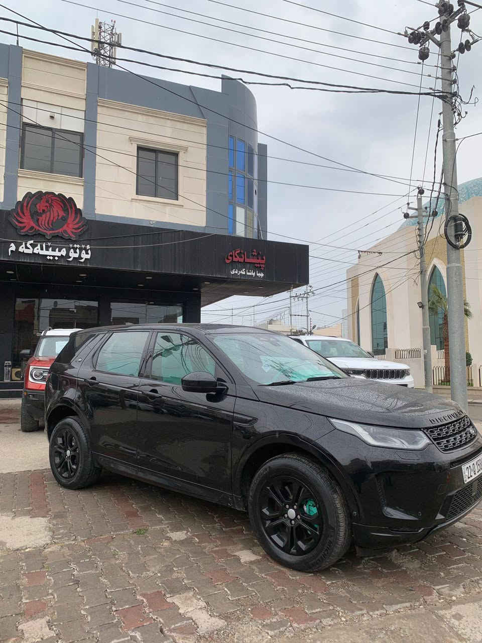 لاندڕۆڤەر دیسکۆڤەری p250 
مۆدیل / 2022 ئەمریکی 
مەکینە V4_20 تۆڕبۆ کەپس 
ڕۆیشتن / 42 هەزار کم 
مواسفات فوول ، پانۆڕاما 
ڕەقەم و سەنەوی نوێ 
دەرگا و بۆنیت بەبیلاد گۆڕاوە 
دەرگای سایق سبوغ 
بێ ناو گرتن ، ئێڕباگ سوکان شان 
***********
نرخ   215 $$ أربيل, العراق
