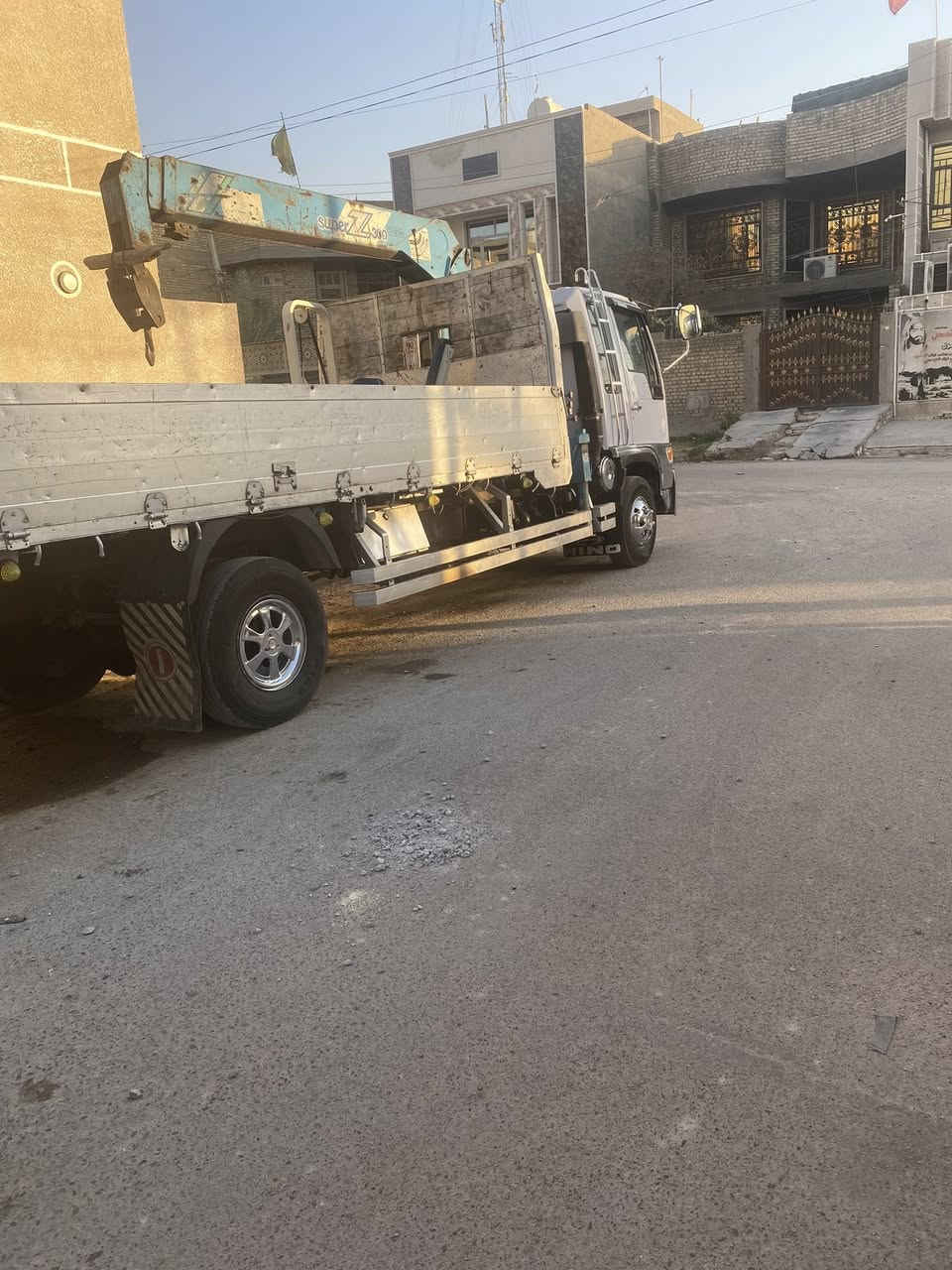 هينو انكر مديل ٩٨ رقم بغداد مسجله اكرين بالسنويه اكرين ٢ اسلايت مكينة ٨٠ عادي 
***********
