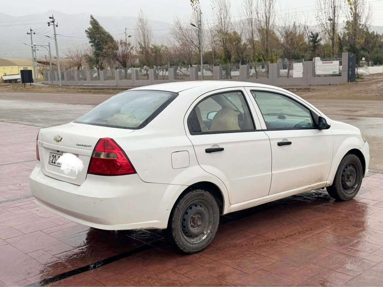 ئەڤیۆ2009
***********
***********
مەکینە گەورە
ناو زەرد
جام کارەبا
سەنەوی تازە سۆنەرم داناوە
دوپارچەو دوپەڵە بۆیاخ بێ ناوگرتن
63گەلاومەعمەلە حلبجة, السليمانية
