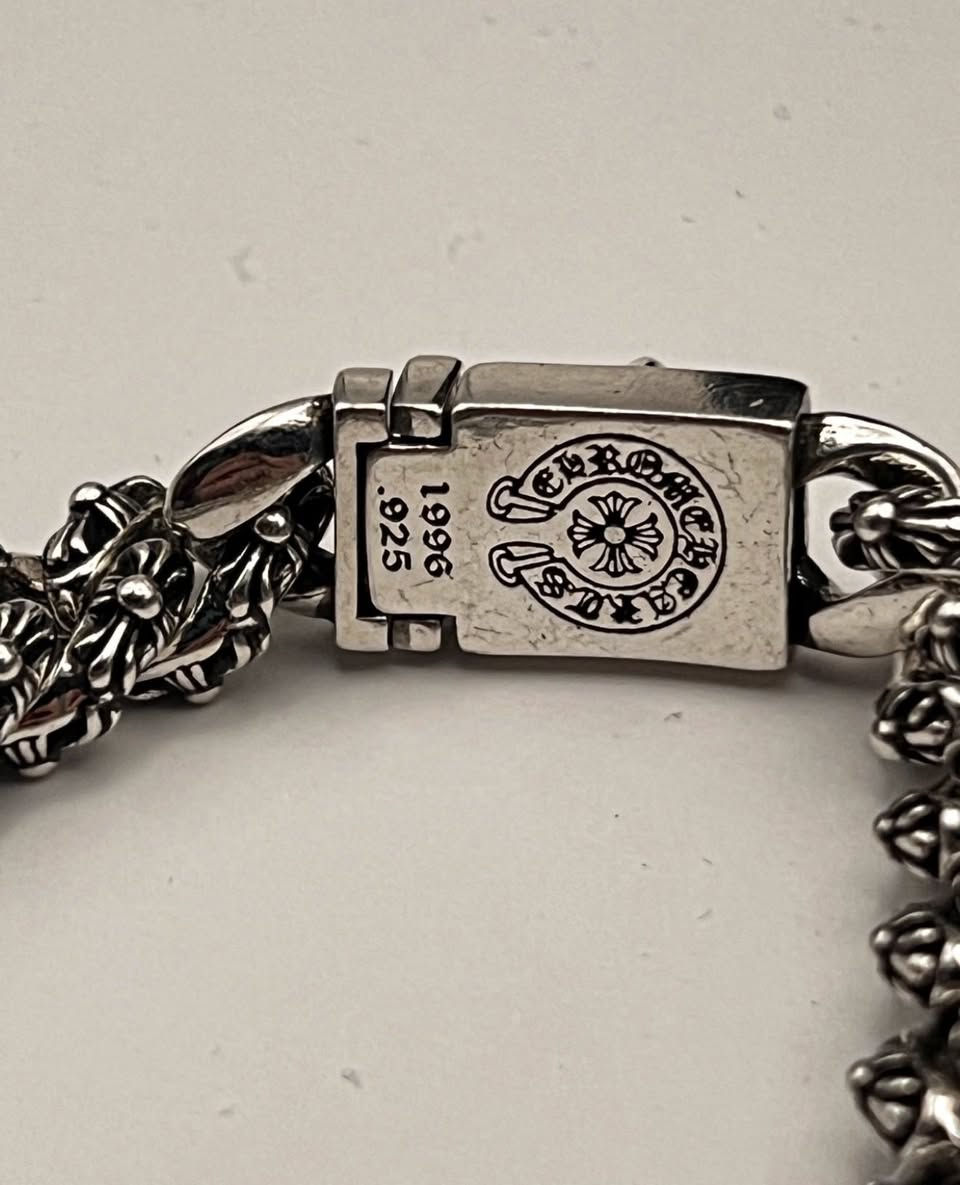 سوار كروم هارت مختوم 925 فضه اعلى سعر ابيع


**إذا كنت صاحب هذا الإعلان وتريد حذفه لأي سبب، رجاءا أرسل رسالة إلى الدعم الفني**