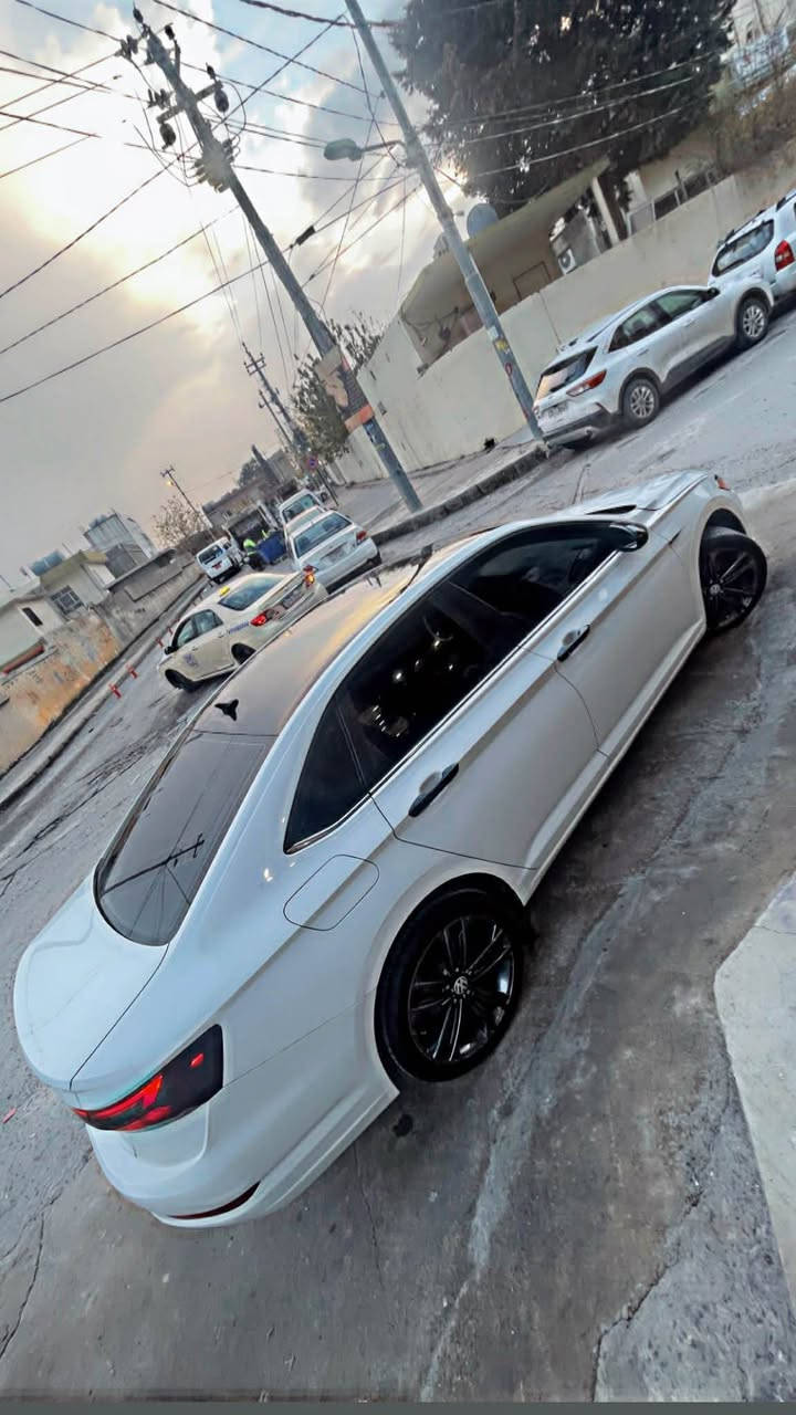 جیتە Jetta
2019
مواسەفات s
14تۆربۆ مەرخوب 
کامل جوان کاری 
چوار تایەو ویلی لۆک 
پێش دوا کەپس 
دەحامی بۆ دەحامی بەشەرت 
٤پارچە کلێری ئەمریکا 
گێڕو مەکینە بەشەرت 
ڕادێتە بیلاد 
ئیرباگ دەشبول کەپس 
کامل کامل سپۆڕت gli
تێبینی: 7وەرەقە غرامەی لەسەرە دوای محامەلە ئەی گەڕێنمەوە 
وەکالە و بەناو کردن بەشەرت 
*********** رانية, السليمانية
