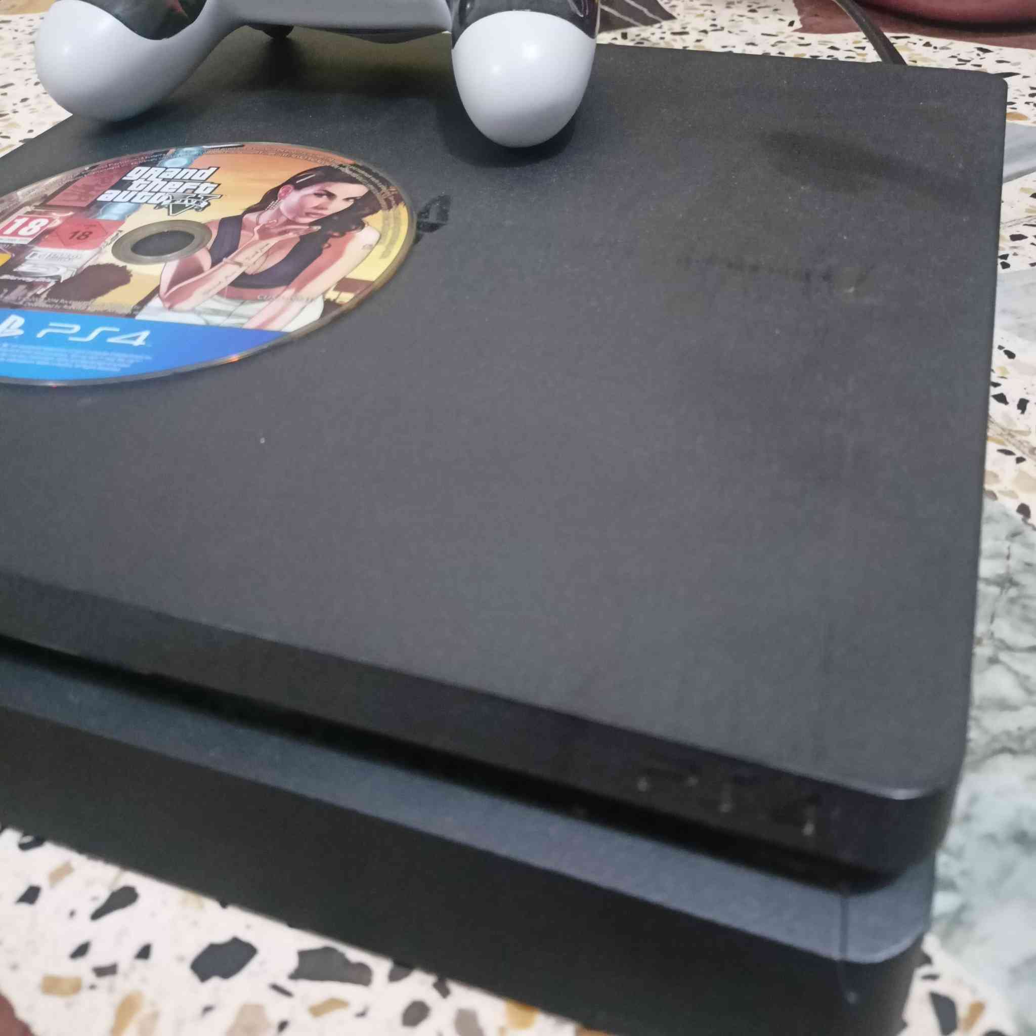 فور ما مفتوح اصلي مكفول من كلشي ويا جوستك ودرايفر 190 قفل بي فطر شويه بركن ما يئثر


**إذا كنت صاحب هذا الإعلان وتريد حذفه لأي سبب، رجاءا أرسل رسالة إلى الدعم الفني**