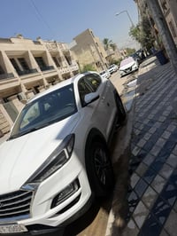 توسان ٢٠١٩ خليجي فول قمارة حديد ٥ عدسات بيها دعامية امامية صبغ وبيها ب...