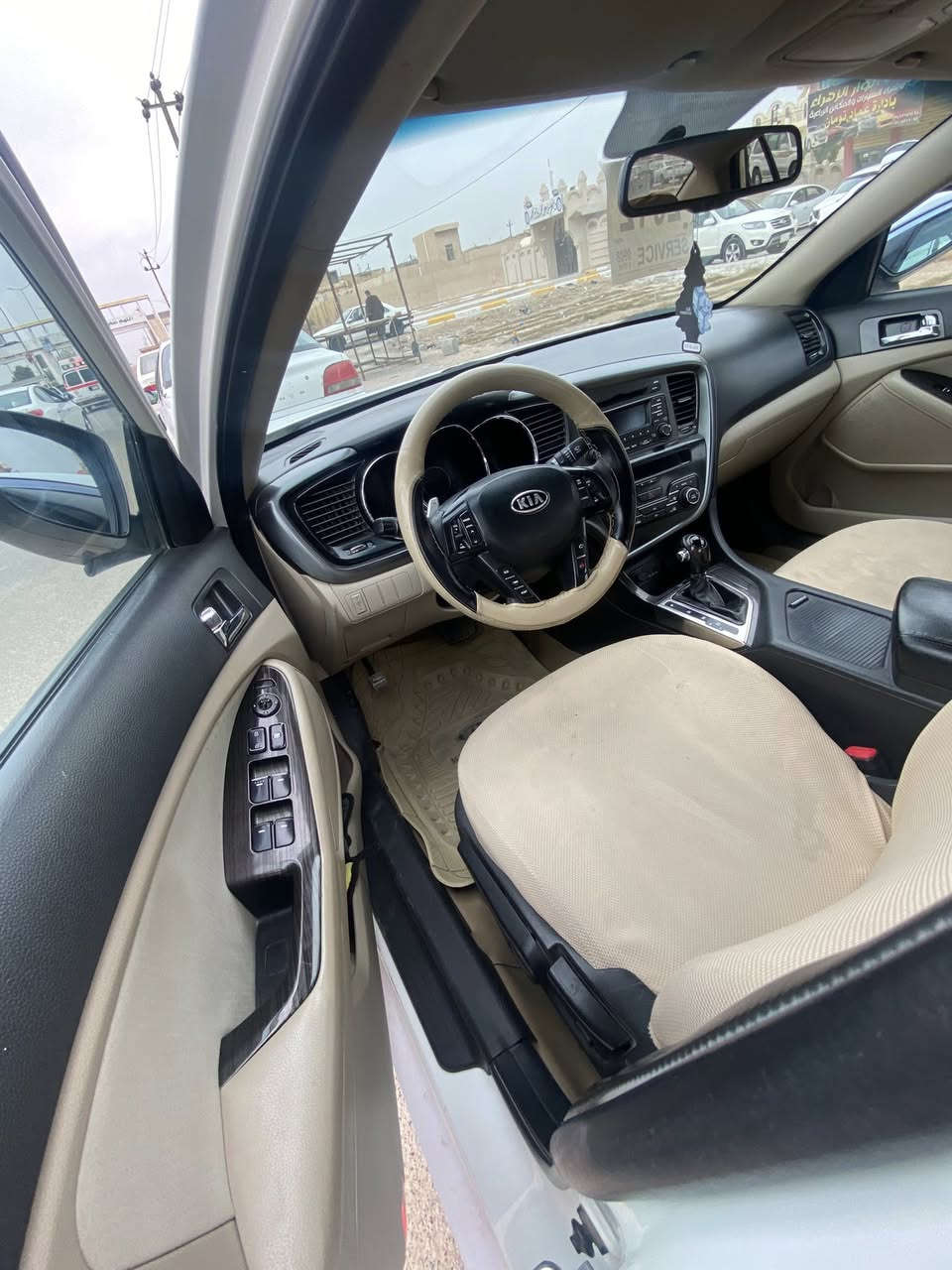 السلام عليكم
اوبتيما خليجي 2012 
كفاله عامه سونار مرفق بالصور 
رقم دولي جديد سنويه جديده 
2400 
السعر 135$ وبيها مجال بسيط 
مكانها واسط النعمانيه 
***********
