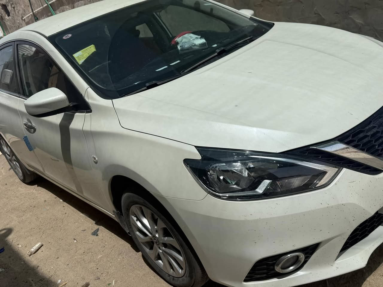 سيارة سنترا 2025 مكفوله كفاله عامه ماشيه 17 الف متر السعر 125$ وبيها مجال للشراي المكان البصرة الزبير مكلف بالنشر للتصال ***********
