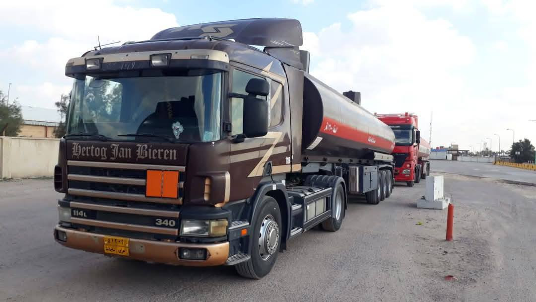 سلام عليكم للبيع سكانيا 2002 كير 4×4 مكينه 114
طوناج سنتين جيبيس كامل موافقات تصاريح امنيه كير ومكينه وكسن وشاصي كفاله تخم تاير شراي يتصل ***********
