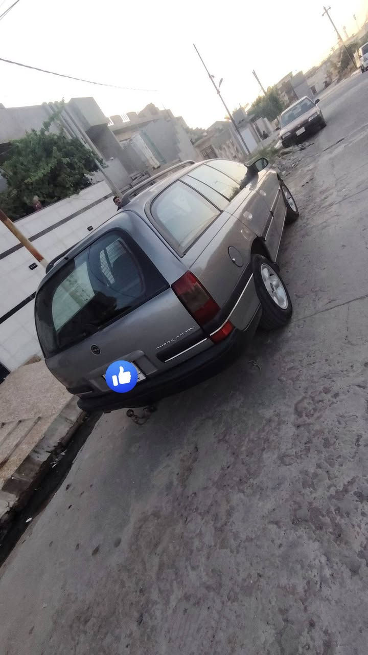 سياره للبيع اوميكا بزون استيشان الرقم للسفسار ***********
