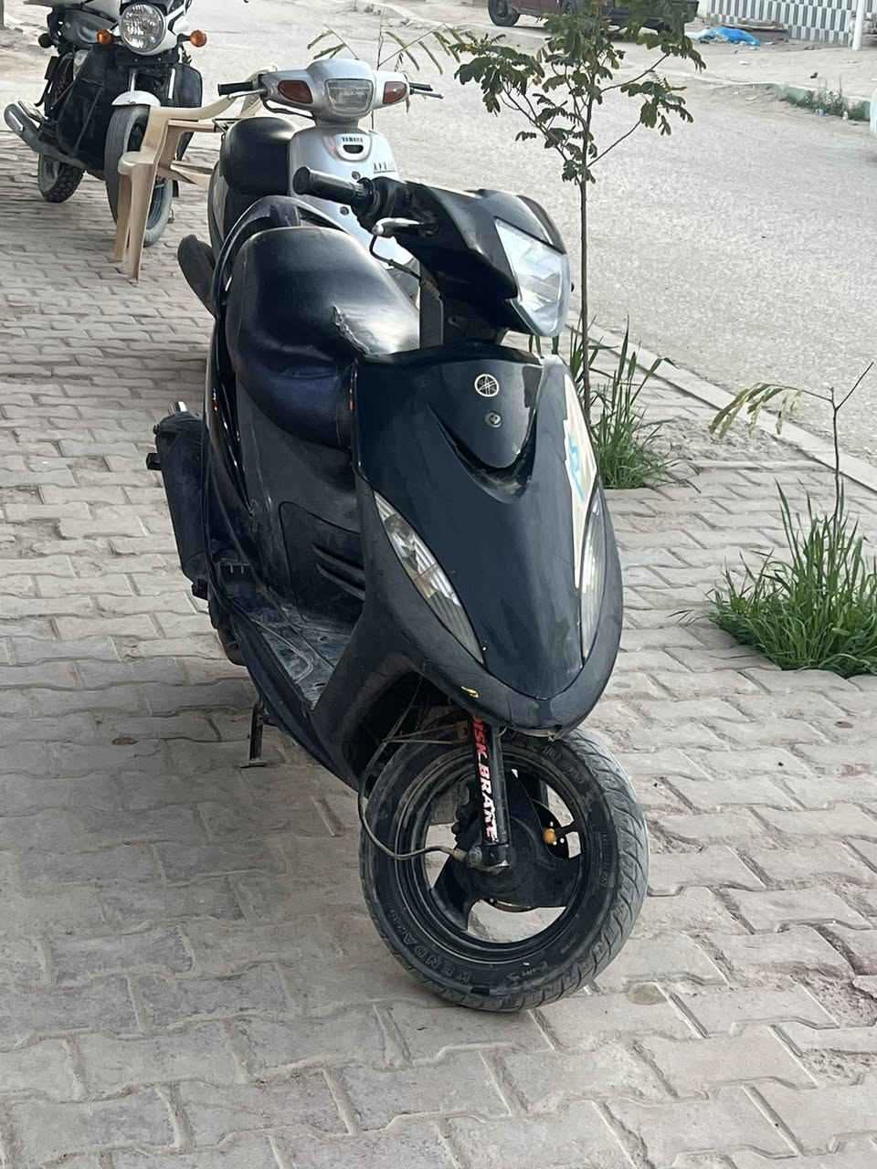 سلام عليكم ماكس عدلة موديل٢٠٠٧ للبيع او مراوس السعر ٧٥٠وبيه مجال حك الجية دراجة حلوه ونضيفة مكينة جديدة مال حاوية شعلة ومعدل كهربائيات كله شغالة بيه صوت خفيف بلكلجات مابيه كل نقص كامله من كلشي كفرات البلادية موجودة بيه صالصنهfmمكاني كربلاء حي العباس الفرع الاول هاتف***********
