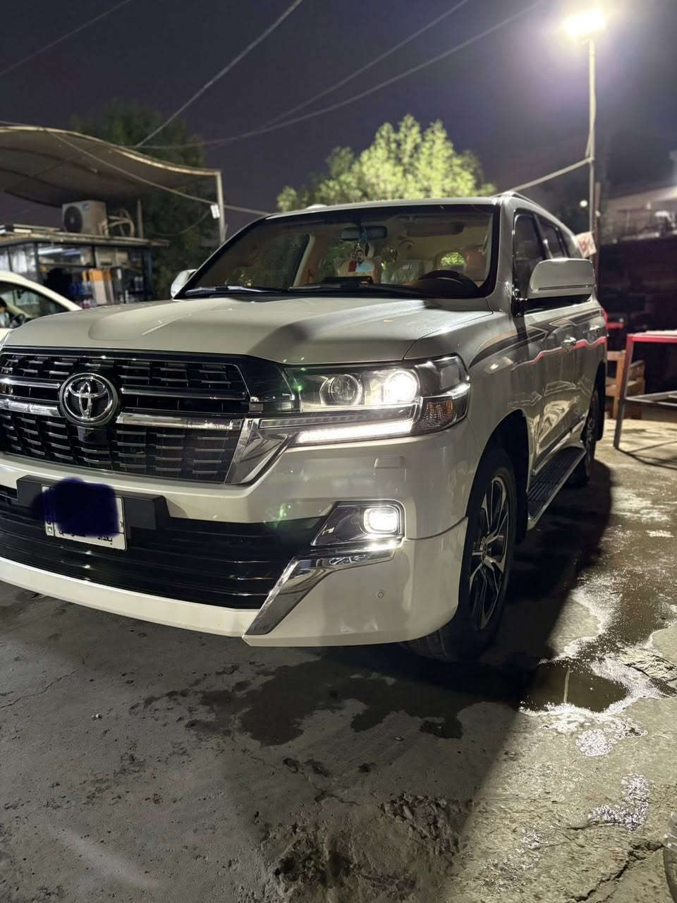 للبيع لاند كروزر جكسارة 2021 بريم اصل

ماشية 30 الف كيلو حقيقي 

رقم بغداد الماني بأسمي 

تحويل ثاني يوم 

كفالة عامة صبغ وتبديل وبارد 

طفاية بلادي وكل التفاصيل مال بريم معروفة 

السعر 622 وبيهه شي بسيط حك الجية 

***********  الخاص موجود والتعليقات موجوده والواتساب موجود
