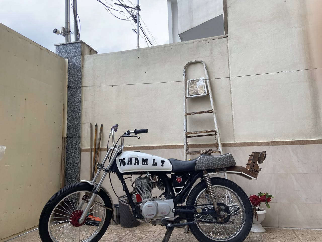 تعميرهً جديده أغراض كامل انتنس مكينه تايكر  للبيع 18مكينه خير من الله شلعه ومعدل شرط تانكي وكشن تفصال راصطه بكستانيه وياله جددد نسج تيرات جدد شراي تعال خاص سعر 325 وبي مجال مكاني موصل ايسر التعليم


**إذا كنت صاحب هذا الإعلان وتريد حذفه لأي سبب، رجاءا أرسل رسالة إلى الدعم الفني**