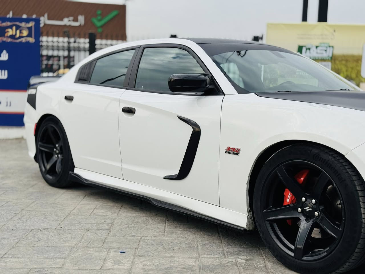 السلام عليكم جارجر 2018 RT هيمي رقم سليمانية تحويل او وكالة
محرك V8  / 5700

ويل نجمه 

دركة كاربون 

كشنات حضن 

كفر فجوج SRT 

سقف روز رايز 

كت كامل SRT 

السيارة بيها جاملغ صبغ امامي وبنيد محدث 

مكان السيارة بغداد 

للاتصال // ***********
للاتصال // ***********
