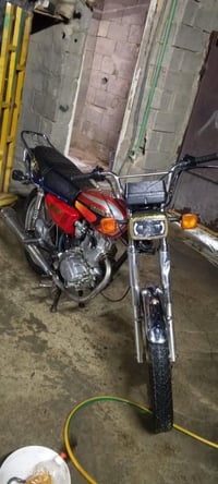 الدراجه 5كير  مجفته قبل يومين السعر 375وبيه مجال وهاذه رقمي 0775988360...