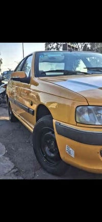 بيجو بارص 2015  مصفره هيئه غرامه  رقم نكليزي باسمي  كهربائيات كلها شغا...