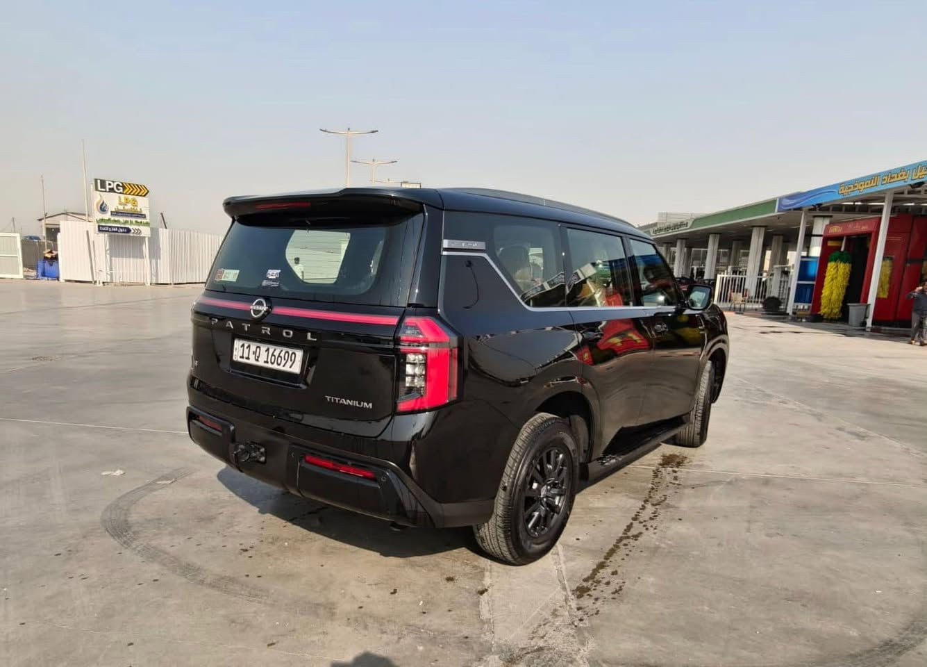 نيسان باترول ٢٠٢٥  تيتانيوم مغلقة ppf درجة اولى رقمها بغداد ورقم حلو 
باسمنه مباشر 
للاستفسار  
***********
