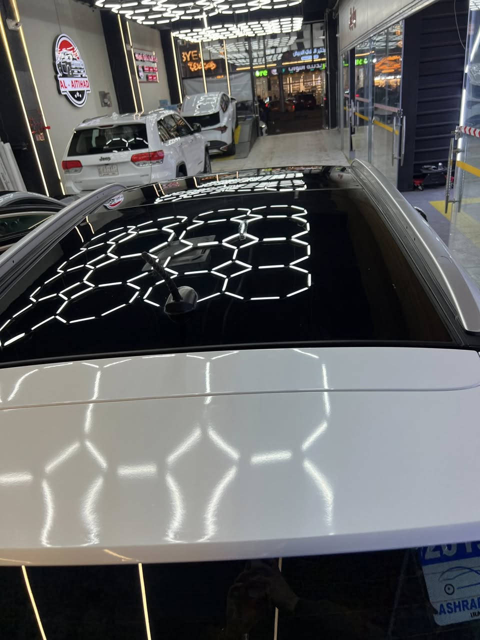 السلام عليكم
سبورتج 2019  ابيض خليجي 

رقم اربيل الدولي بأسمي سنوية وهزه جديدة تريد تحويل تريد وكالة  

ماشية 96

بيها قطعتين كلير فقط موضحة في الصور

كير ومحرك مكفول وصدر جديد  

مواصفاتها:- 

بانوراما 

ثلاثة انظمة قيادة Normal/Eco /sport

تحكم ستيرن 

شاشة صغيرة

كامرا خلفية  

وبقية المواصفات معروفة 

السعر 182 وبيها مجال 

مكاني بغداد الكرخ 

***********
