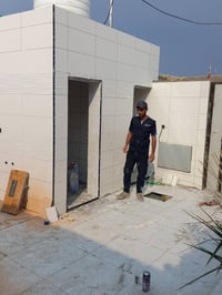 خلفه لبخ وبياض والواح بورسلين ومرمر وگرانيت  وسيراميك ارظي وجداري ودرج...