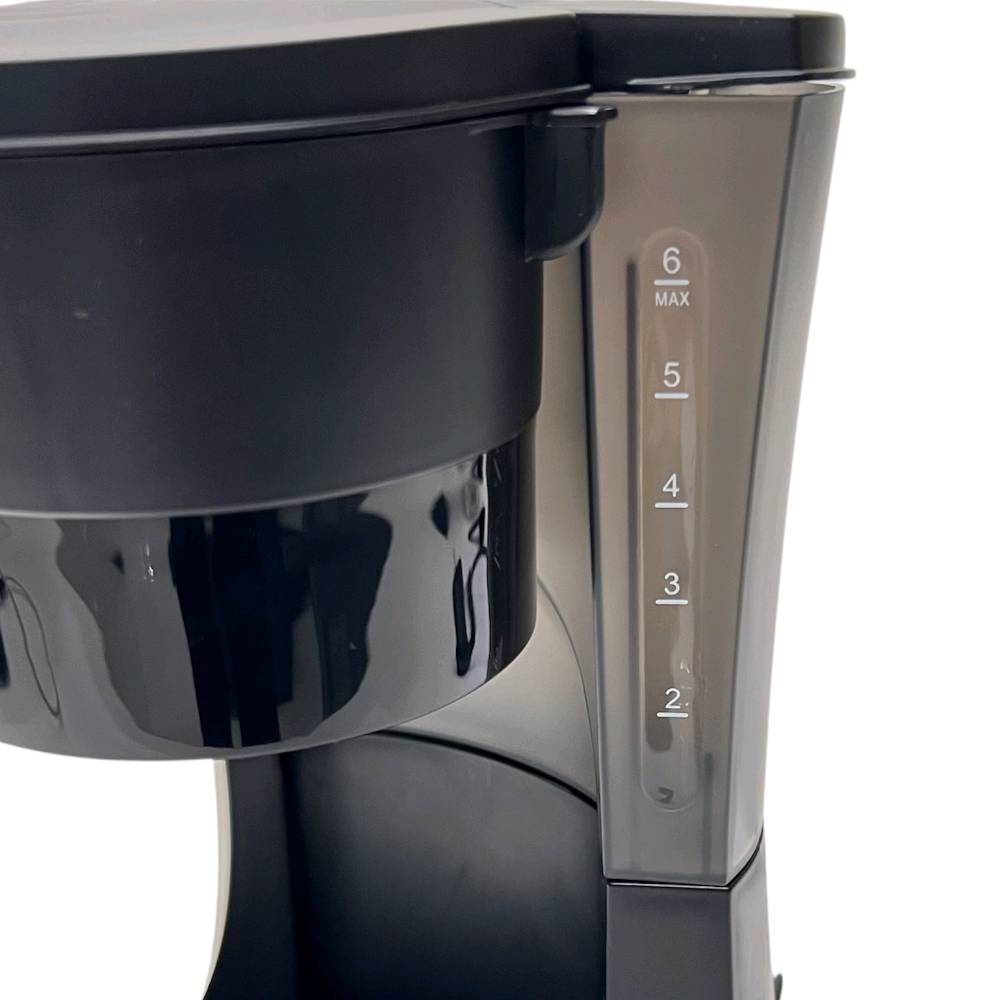 ✨☕ خلي نكهة القهوة تملي يومك بكل دفء وأناقة!

صانعة القهوة ماكسويل MW-1650 BK بتصميمها الأنيق وقدرتها العملية تخليك تحضرين قهوتك المفضلة بسهولة وبمذاق ولا أطيب 😍

• 4–6 أكواب جاهزة بدقائق — perfect لصباحك ولضيوفك ☕💛
• نظام تنقيط يعطيك نكهة غنية ورائحة تعبي المكان 💨
• فلتر نايلون قابل للغسل وإعادة الاستخدام ♻️
• قاعدة تسخين تحافظ على القهوة دافئة دوم 🔥
• خزان زجاجي مقاوم للحرارة ومؤشر مستوى الماء لراحة أكثر 👌
• تصميم صغير وأنيق يناسب أي مطبخ ✨

ابدئي يومك برشفة مزاج… ورائحة قهوة ما تنسى! 🌤️☕💫