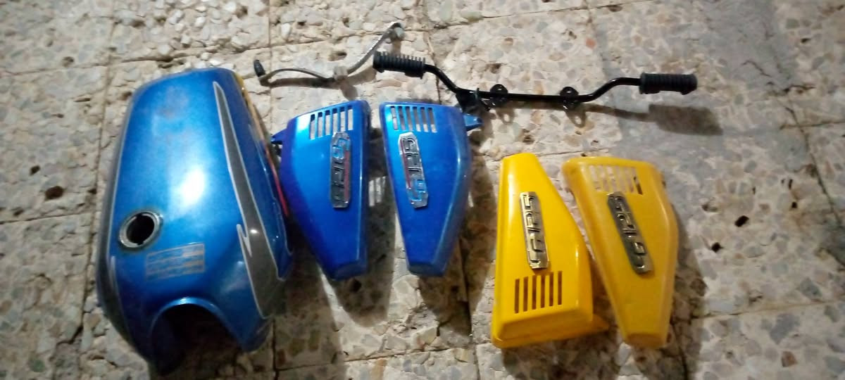 غراض ايراني كلهن جدد ابيعهن كلهن سوا ب30الف قفل قفل مكاني قضاء المدينة ***********
