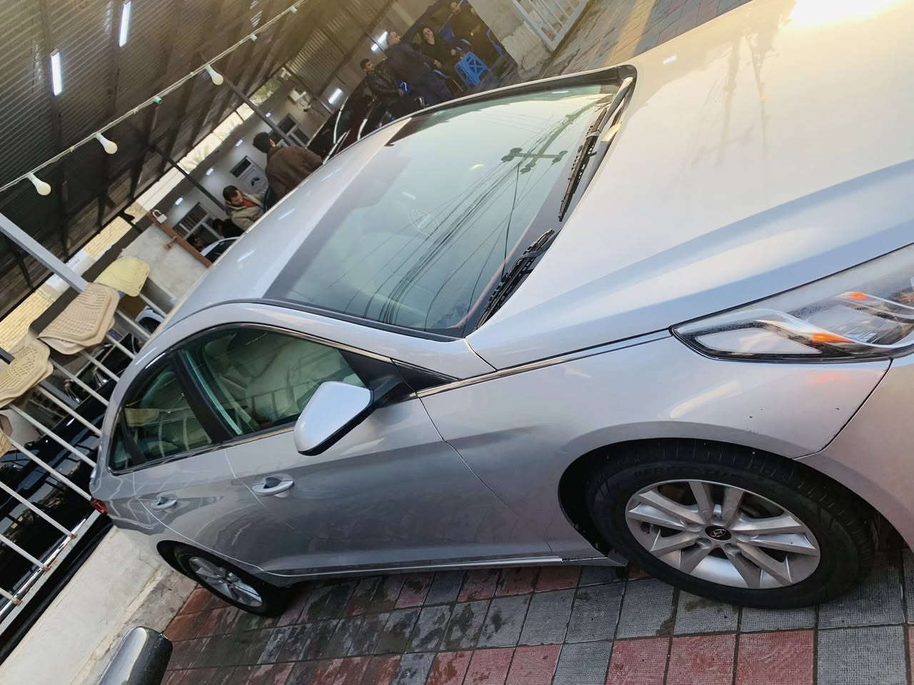 سلام عليكم سوناتا 2015 مكينة 2400 جيدي اي كير بشرط مبدل بنيد نفس ألوان رقم سليمانية بشرط تحويل سيارة جهازة من كلشي نقص واحد مابية صدر جديد تبريد ثلج سعر السيارة 135 وبيه مجال مكان سيارة فلوجة وهذا رقمي *********** وبي واتساب
