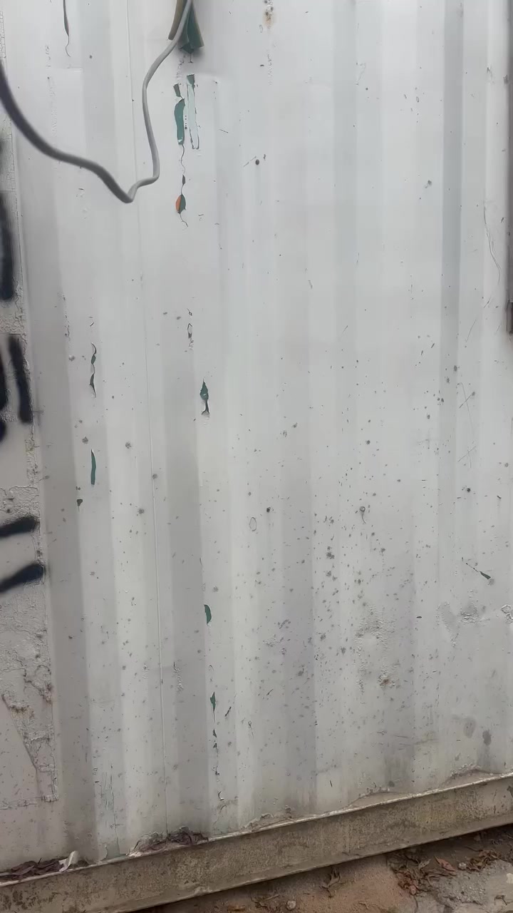 عدي حاوي 12 متر للبيع مغلفه من الداخل وبيه باب وشباج السعر 20 ورقه وبيه مجال نظيفه كلش


**إذا كنت صاحب هذا الإعلان وتريد حذفه لأي سبب، رجاءا أرسل رسالة إلى الدعم الفني**