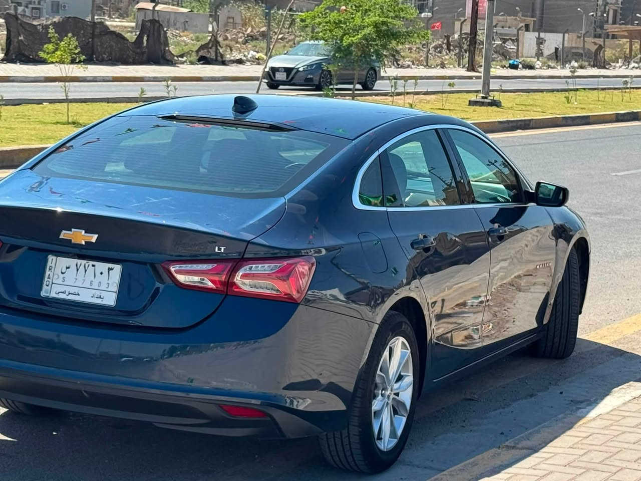 Chevrolet Malibu 2021 LT2
ماليبو 2021 LT2 بيع او مراوس. بسياره. صفره. 

* محرك 1.5 تيربو اقتصادي وقوي
* قير أوتوماتيك CVT ناعم
* تشغيل بصمة + ريموت ستارت
* شاشة كبيرة + Apple CarPlay & Android Auto
* كاميرا خلفية
* ممشه.سياره.81. الف
* مثبت سرعة
* مكيف دبل (تحكم مزدوج)
*  تدفئة. كشنات أمامية
* مقعد سائق كهرباء 
* نظام صوتي + USB + بلوتوث
* فول LED (أضواء أمامية وخلفية حديثة)
* تحكم ستيرن اربع جهات

السيارة جديدة وجاهزة
رقم بغداد معوقين. عندي وكالة بيها
بقى سنة وتصير حرة
السعر 105 بيه مجال. قليل. 
بيه تبديل بنيد فقط. قطعة وحده وجاملغ راجع بارد
يرباك ستيرن وبرده.
تخم تاير جواه.داخل. جديد مالته.

***********
